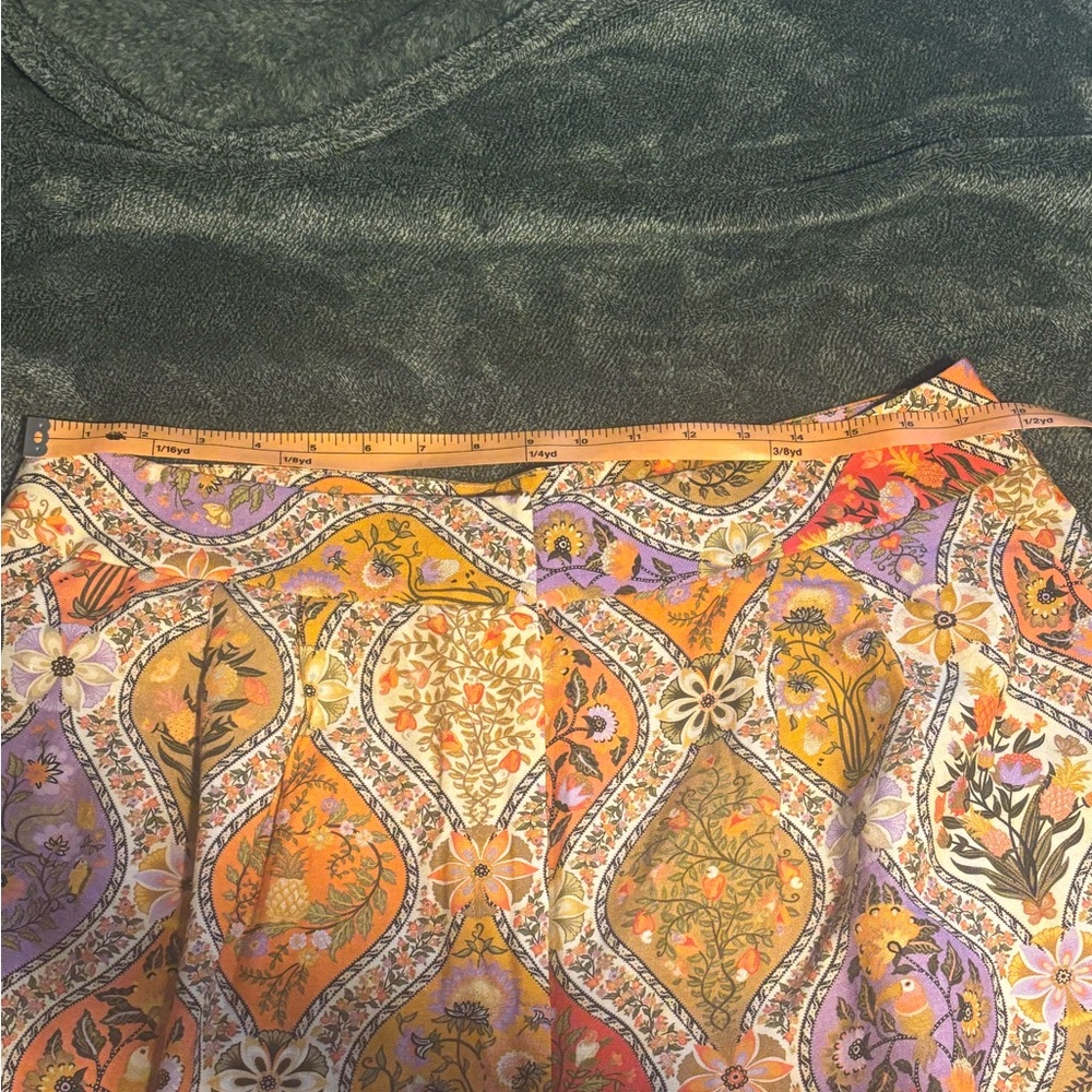 FARM Rio Multicolor Patterned Cropped Pants - Picture 13 of 16